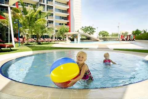 Park Rotana Abu Dhabi, Children's pool