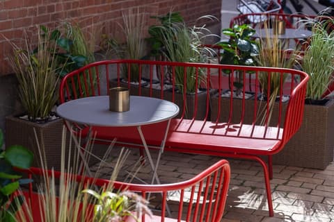 Milling Hotel Mini 19, Exterior