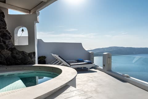 Athermi Suites - Adults Only