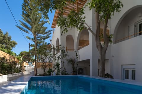 Hotel Amaryllis, Outdoor pool
