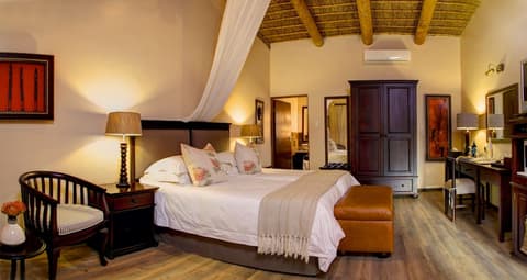 Garden Route Game Lodge, Room