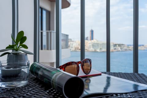 The Plaza Regency Hotel