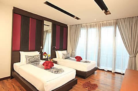 P. P. Erawan Palms Resort