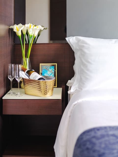 Harbour Plaza 8 Degrees