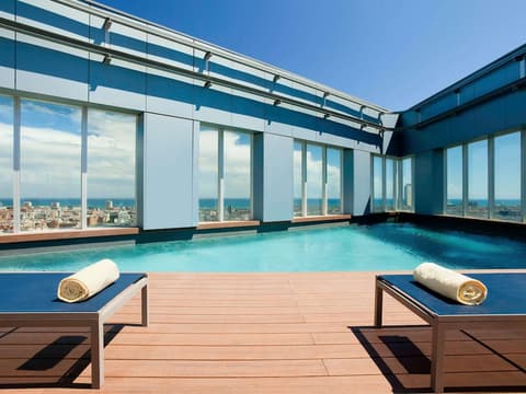 Novotel Barcelona City, Pool