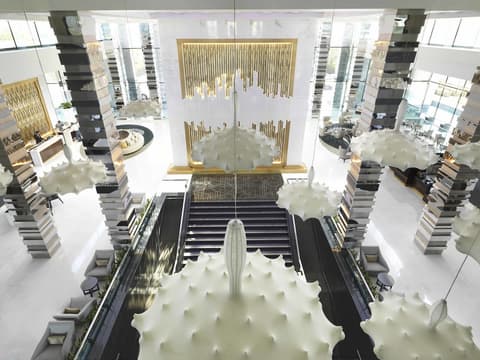 Fairmont Bab Al Bahr, Lobby