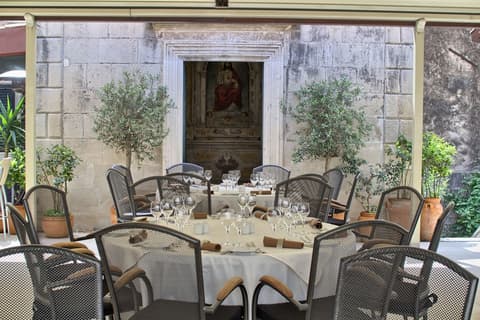 The Pucic Palace, Restaurant