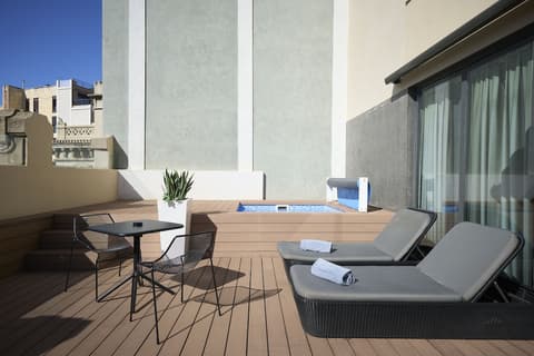 Catalonia Catedral Hotel, Terrace/patio