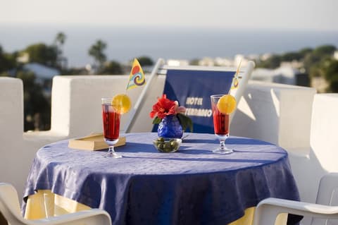 Park Hotel Terme Mediterraneo, Outdoor dining