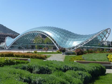 Hotel Garnet Tbilisi, Point of interest