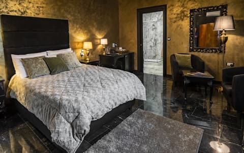 Julina Boutique Living