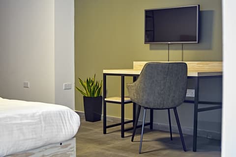 Mr. Todd Hotel, Room