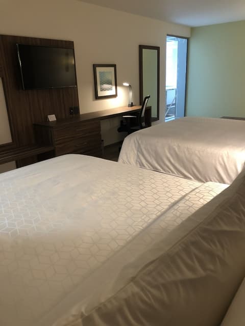 Holiday Inn Express & Suites Playa Del Carmen by IHG, Room