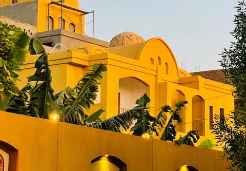 Jewel Howard Carter Hotel