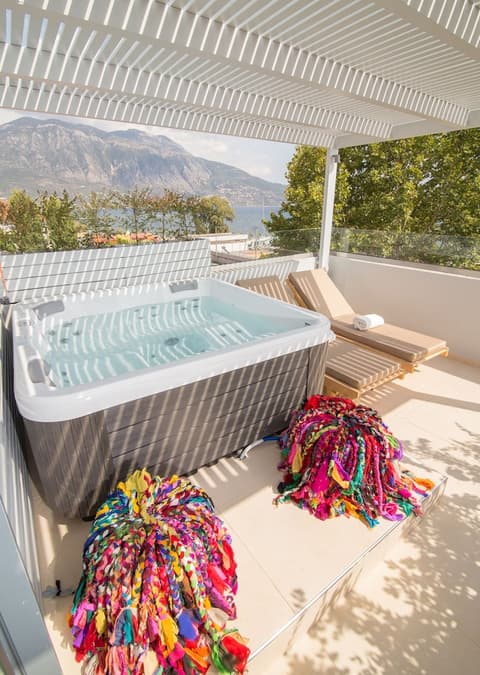 Panellinion Luxury Rooms