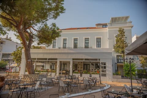 Panellinion Luxury Rooms