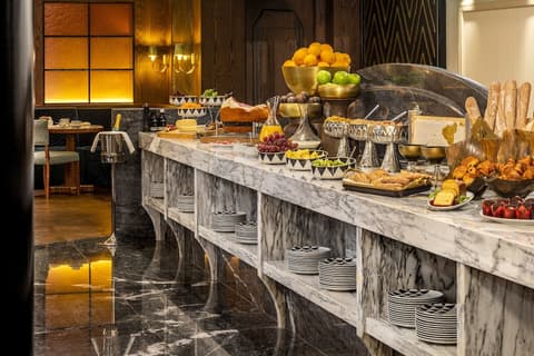 The One Monumental Palace, Breakfast area
