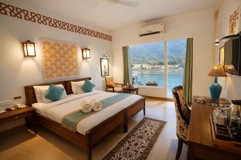 Yog Niketan by Sanskriti