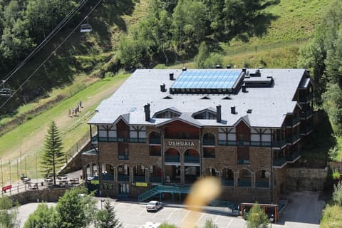 Ushuaia Mountain Hotel, Front of property