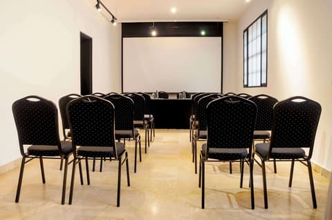 NH Boulevard Del Río Cali, Meeting facility