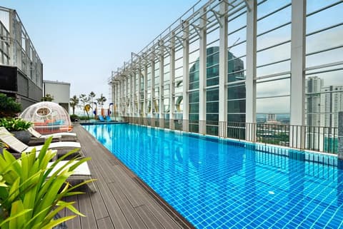 Shama Suasana Johor Bahru, Pool