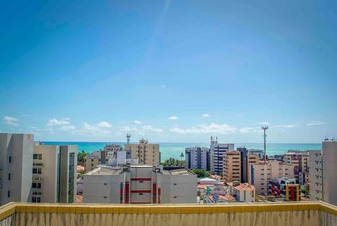 Expresso R1 Hotel, City view