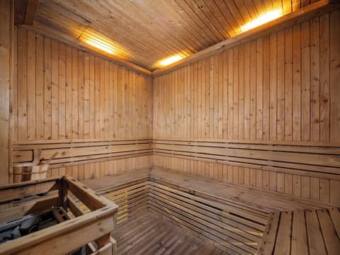 Morazen Surabaya, Sauna