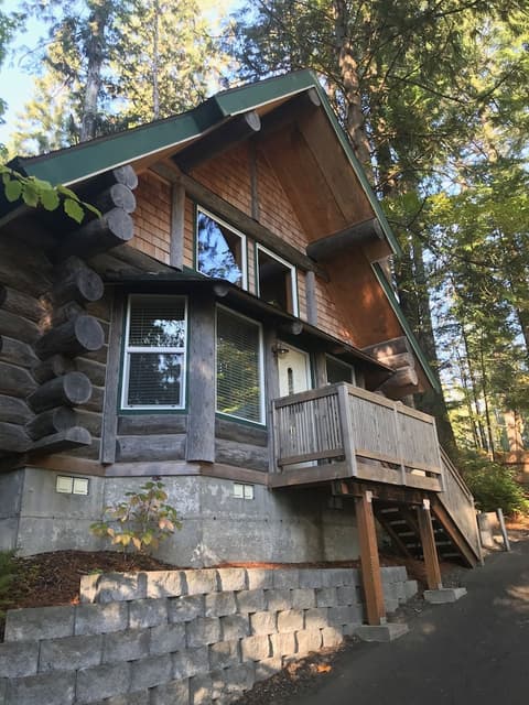 The Heron House, Front of property