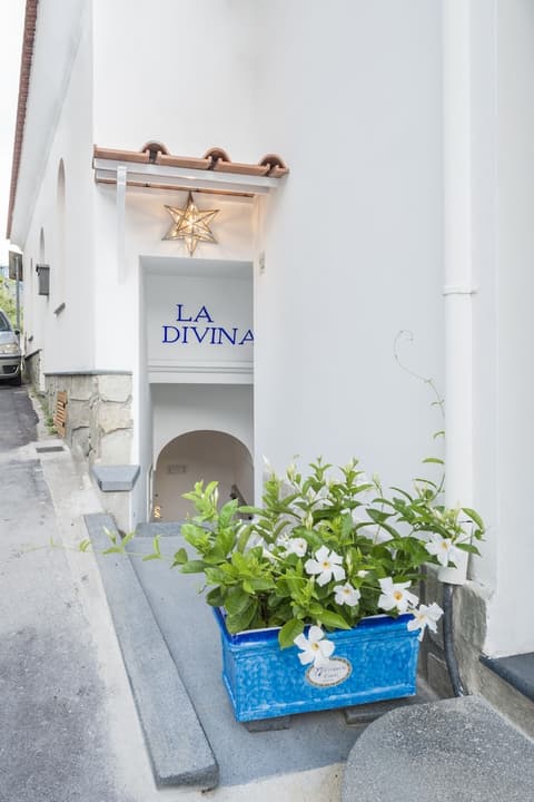 La Divina Amalfi Coast