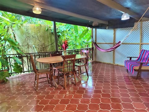 The Maya Mountain Lodge, Terrace/patio