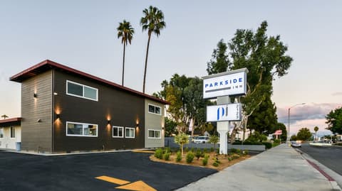 Parkside Inn Anaheim, Front of property