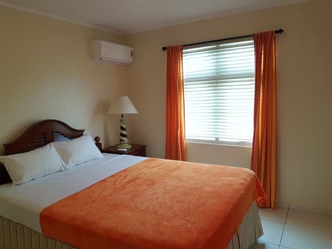 Maria Mulata Apartments, Room