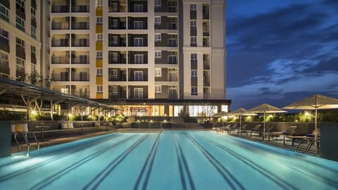 Citadines Central Binh Duong, Pool