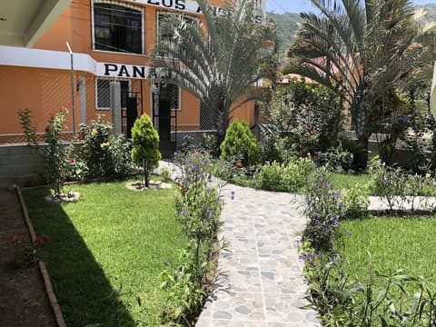 Hotel Panajachel Los Angeles