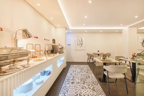 Hotel Moon & Sun Porto