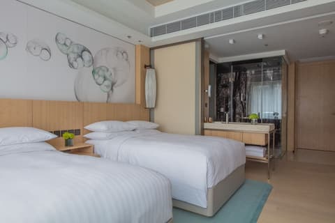 Hong Kong Ocean Park Marriott Hotel, Room