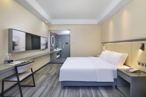 Wing Hotel Guilin - Central Square