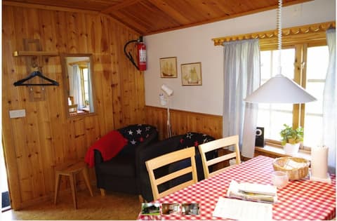 Gesunda Gården, Room