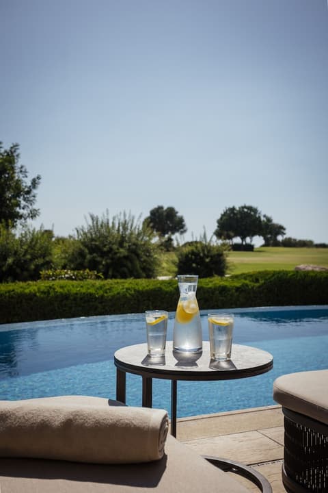 Aphrodite Hills Hotel and Resort, Terrace/patio