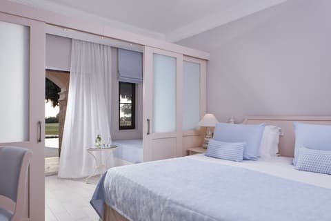 Aphrodite Hills Hotel and Resort, Room
