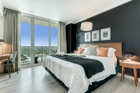 iCoconutGrove Vacation Rentals, Room