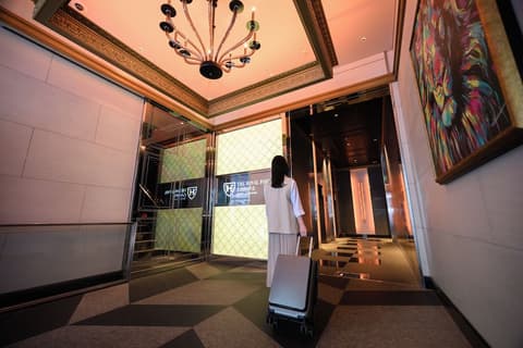 The Royal Park Canvas - Osaka Kitahama, Interior entrance