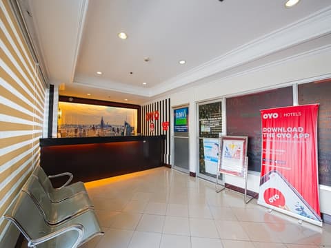 OYO 115 Northridge Mansions