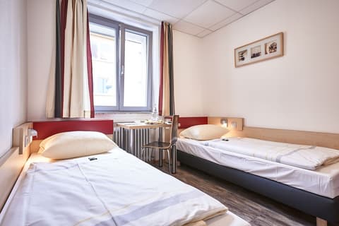 DJH Jugendgästehaus Bermuda3Eck Bochum - Hostel