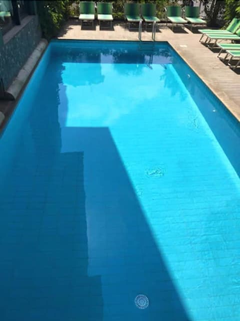 Hotel Montecarlo, Outdoor pool