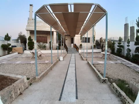 Hadrian's Gate Hotel