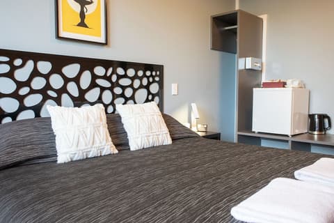 Bealey Quarter, Room