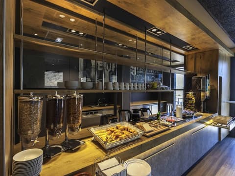 Ibis Budget Valencia Alcasser, Miscellaneous