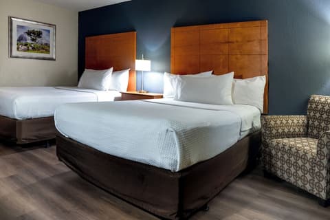 American Inn and Suites Ferndale, Room