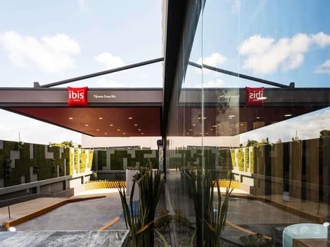 Ibis Tijuana Zona Rio